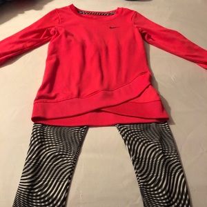Little girls Nike dry fit 2 piece outfit